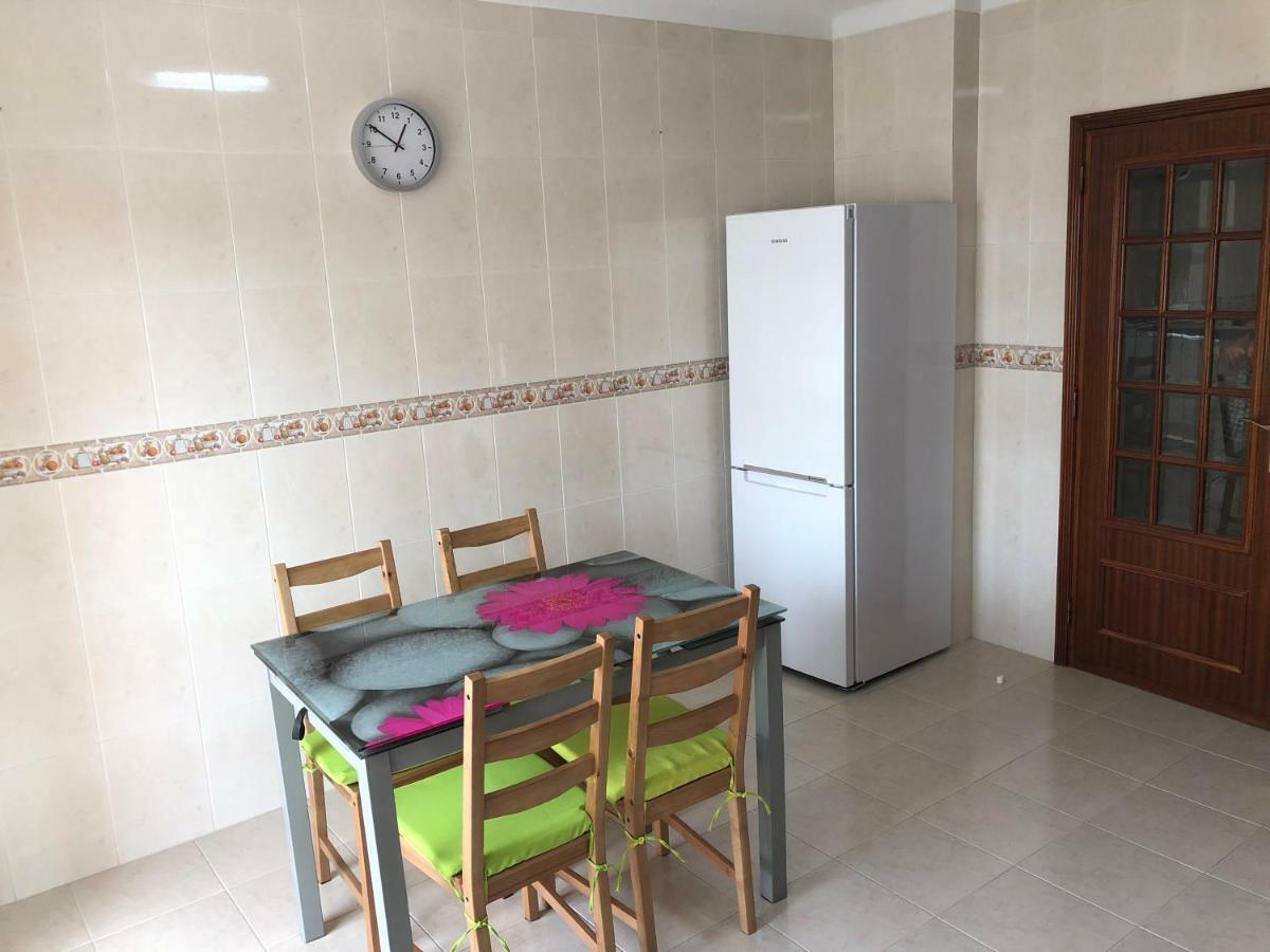 Olinda'S 2 Bedroom Apartment Lagos Esterno foto